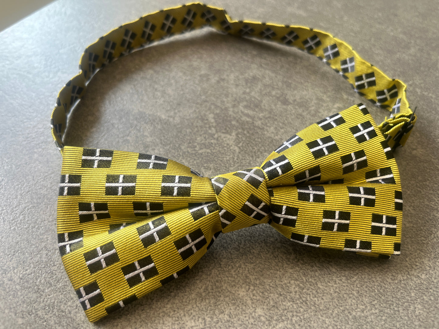100% Silk Cornish Flag Bow Tie